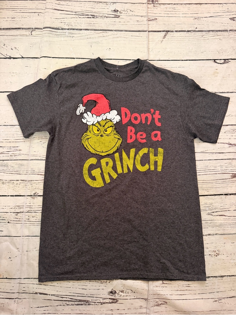 Men's Charcoal 'Don't Be a Grinch' Graphic Tee